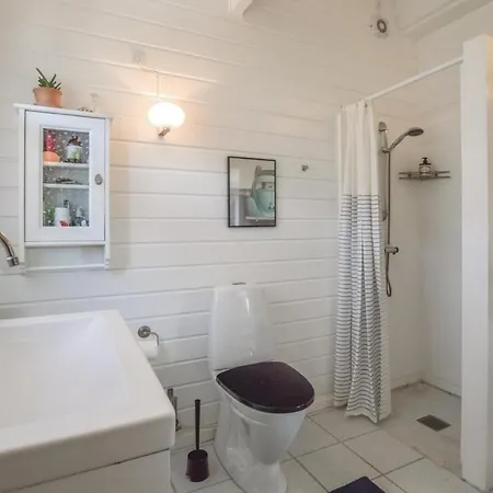 Three-bedroom Holiday In Holbak Semesterbostad