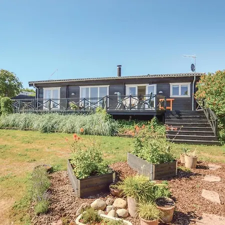 Three-bedroom Holiday In Holbak Holbæk